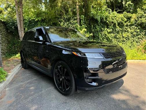 2025 Land Rover Range Rover Sport SE