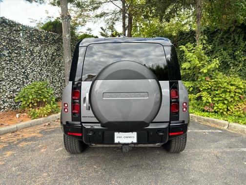 2024 Land Rover Defender 110 X-Dynamic SE