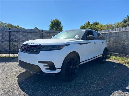 2026 Land Rover Range Rover Velar P400 Dynamic SE