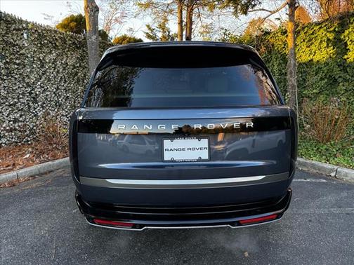 2025 Land Rover Range Rover P530 SE