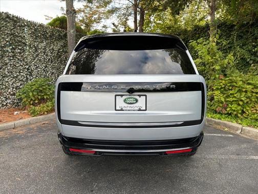2025 Land Rover Range Rover P530 SE