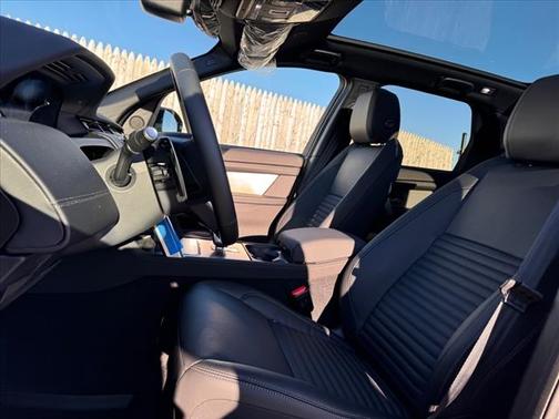 2025 Land Rover Discovery Sport Dynamic SE
