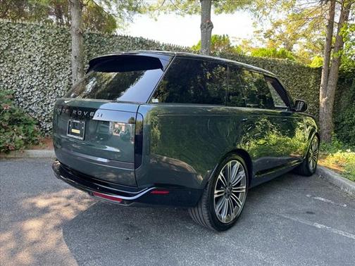 2025 Land Rover Range Rover P530 SE 7 Seat