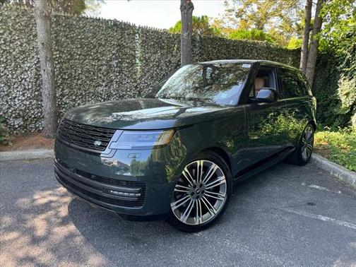 2025 Land Rover Range Rover P530 SE 7 Seat