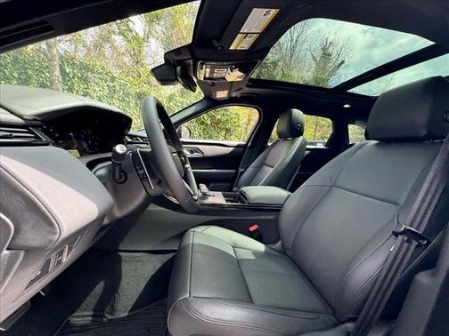 2026 Land Rover Range Rover Velar P250 SE R-Dynamic