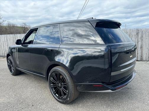 2025 Land Rover Range Rover P530 SE