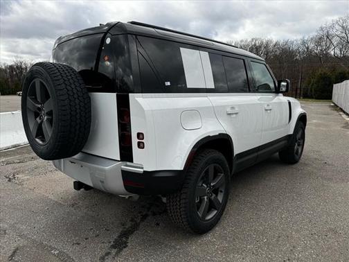 2025 Land Rover Defender P400 S