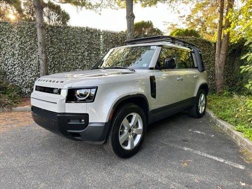 2026 Land Rover Defender 110S