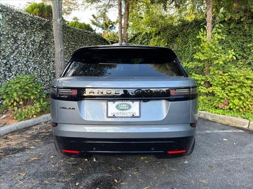 2026 Land Rover Range Rover Velar P250 SE R-Dynamic