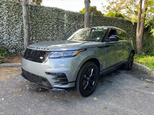 2026 Land Rover Range Rover Velar P250 SE R-Dynamic