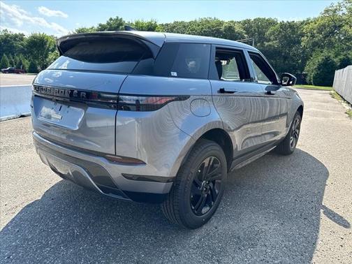 2026 Land Rover Range Rover Evoque Dynamic SE