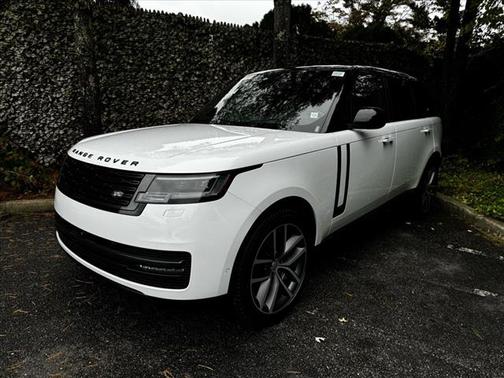 2025 Land Rover Range Rover P530 SE 7 Seat
