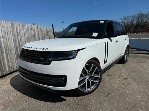 2025 Land Rover Range Rover P530 SE 7 Seat