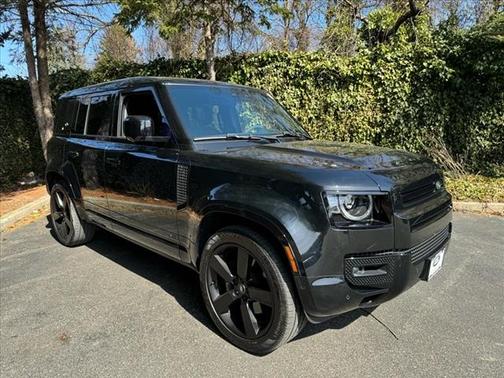 2023 Land Rover Defender 110 V8