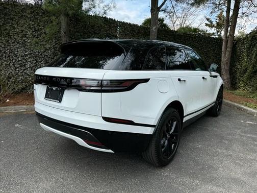 2026 Land Rover Range Rover Velar P250 SE R-Dynamic