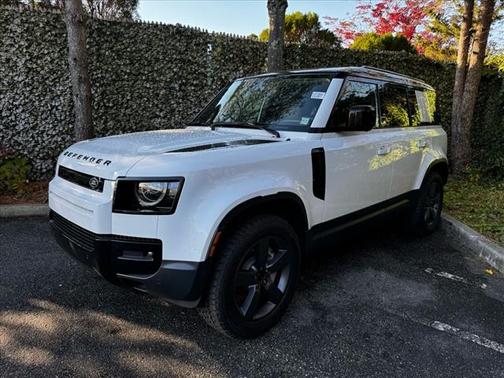 2026 Land Rover Defender 110S