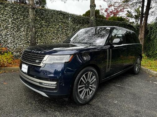 2023 Land Rover Range Rover SE LWB