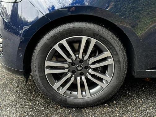 2023 Land Rover Range Rover SE LWB