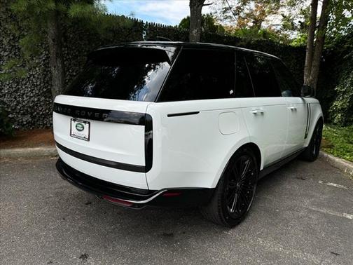 2025 Land Rover Range Rover P530 SE