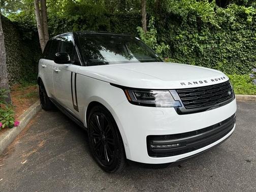 2025 Land Rover Range Rover P530 SE