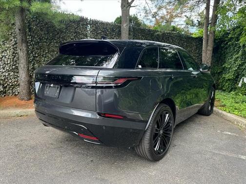 2026 Land Rover Range Rover Velar P400 Dynamic SE