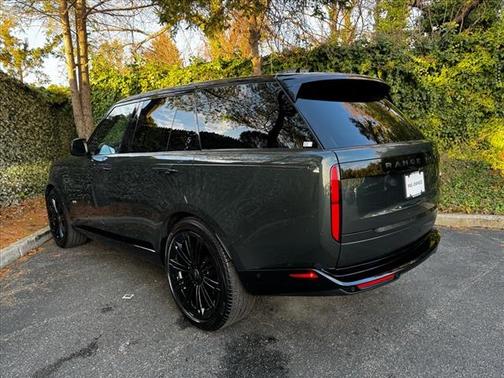2023 Land Rover Range Rover SE