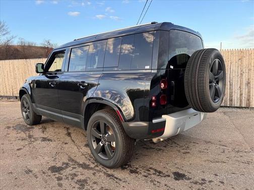 2025 Land Rover Defender P400 S