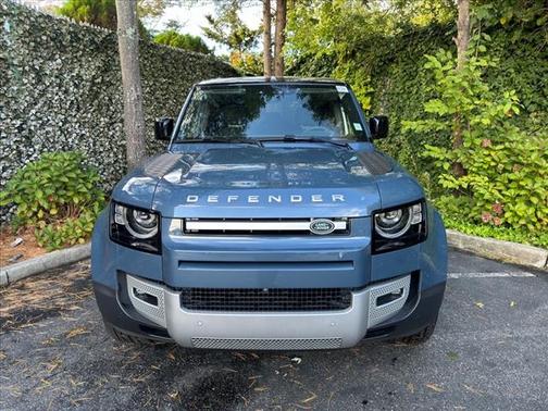 2025 Land Rover Defender P300