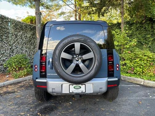 2025 Land Rover Defender P300