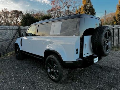 2026 Land Rover Defender 110S