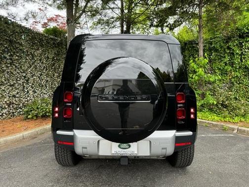 2024 Land Rover Defender 110 S