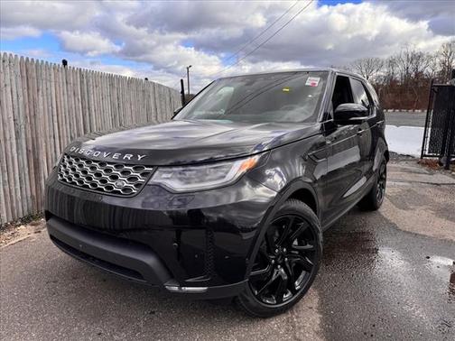 2025 Land Rover Discovery P300 S