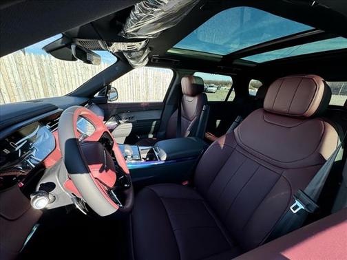 2025 Land Rover Range Rover Sport SE