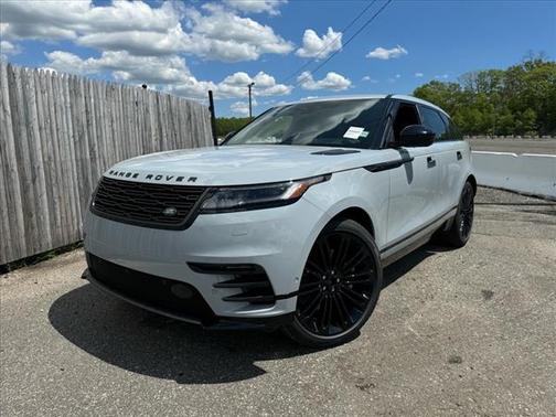 2026 Land Rover Range Rover Velar P250 SE R-Dynamic