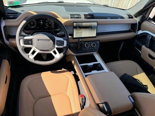 2025 Land Rover Defender P400 S