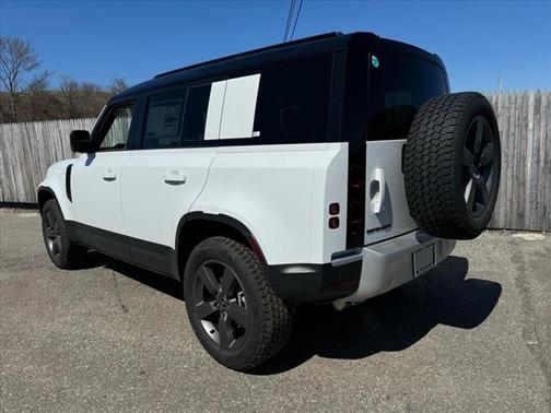 2025 Land Rover Defender P400 S