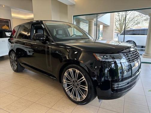 2025 Land Rover Range Rover P530 SE
