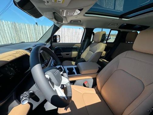 2025 Land Rover Defender P400 S