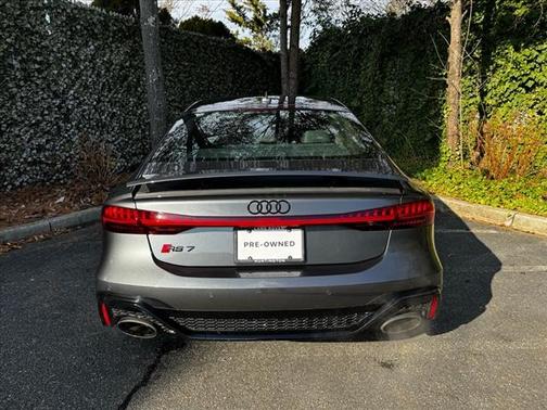 2023 Audi RS 7 4.0T