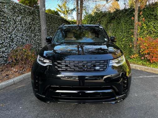 2025 Land Rover Discovery P360 Dynamic SE