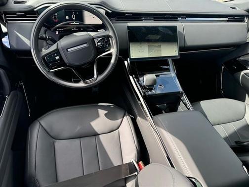 2025 Land Rover Range Rover Sport SE