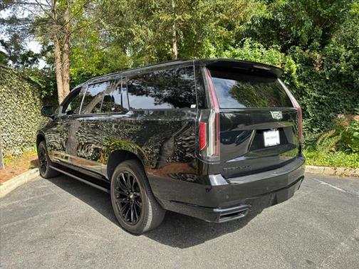 2023 Cadillac Escalade ESV Sport Platinum