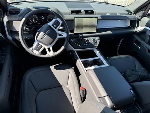 2025 Land Rover Defender P400 S