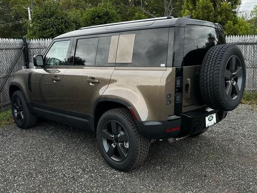 2026 Land Rover Defender 110S