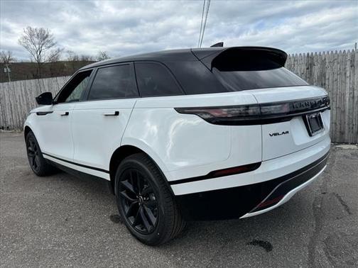 2026 Land Rover Range Rover Velar P250 SE R-Dynamic