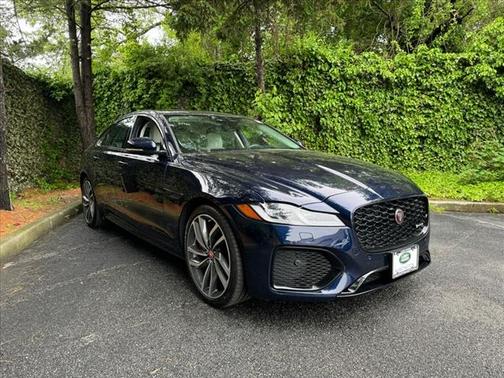 2022 Jaguar XF R-Dynamic SE
