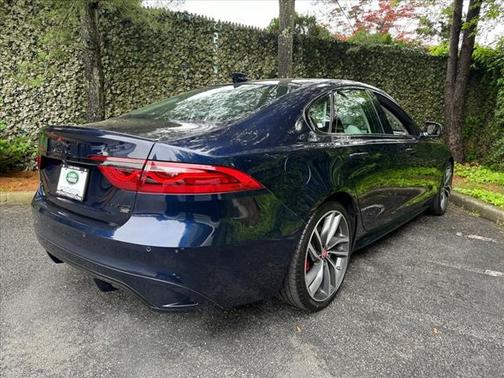 2022 Jaguar XF R-Dynamic SE