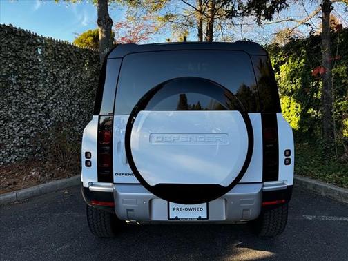 2024 Land Rover Defender 90 S