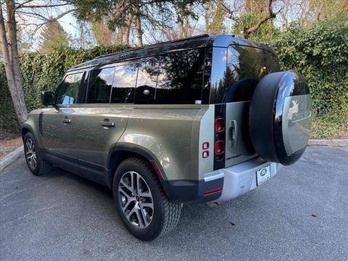 2024 Land Rover Defender 110 S