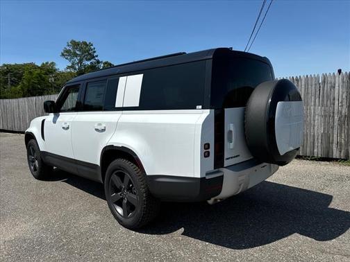 2025 Land Rover Defender P400 S